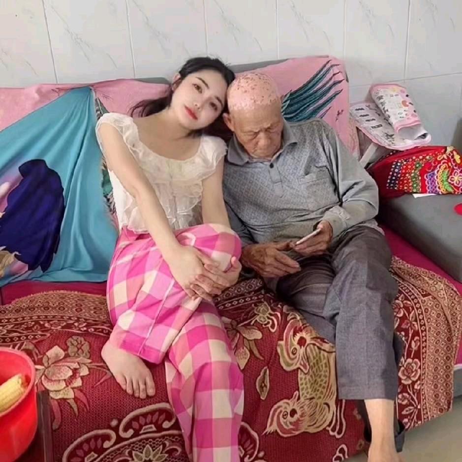 美得不明显（想念在天堂的爷爷）