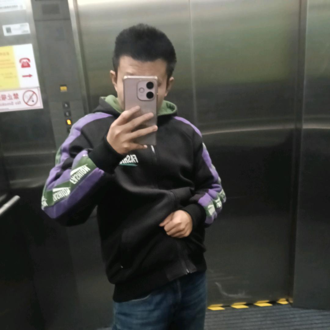 我是一个穿棉袄的小弟弟