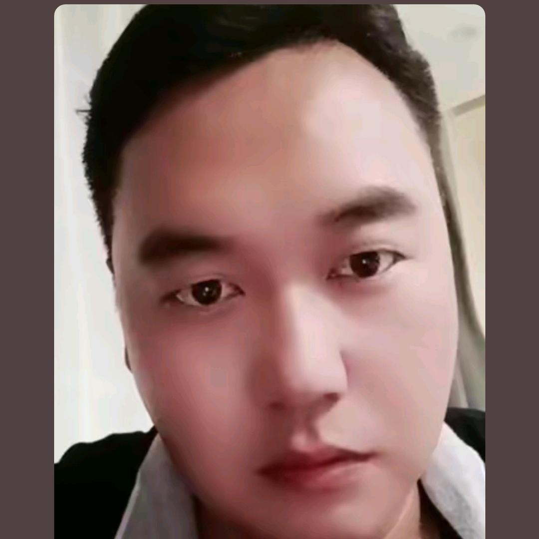 未来可期：小何