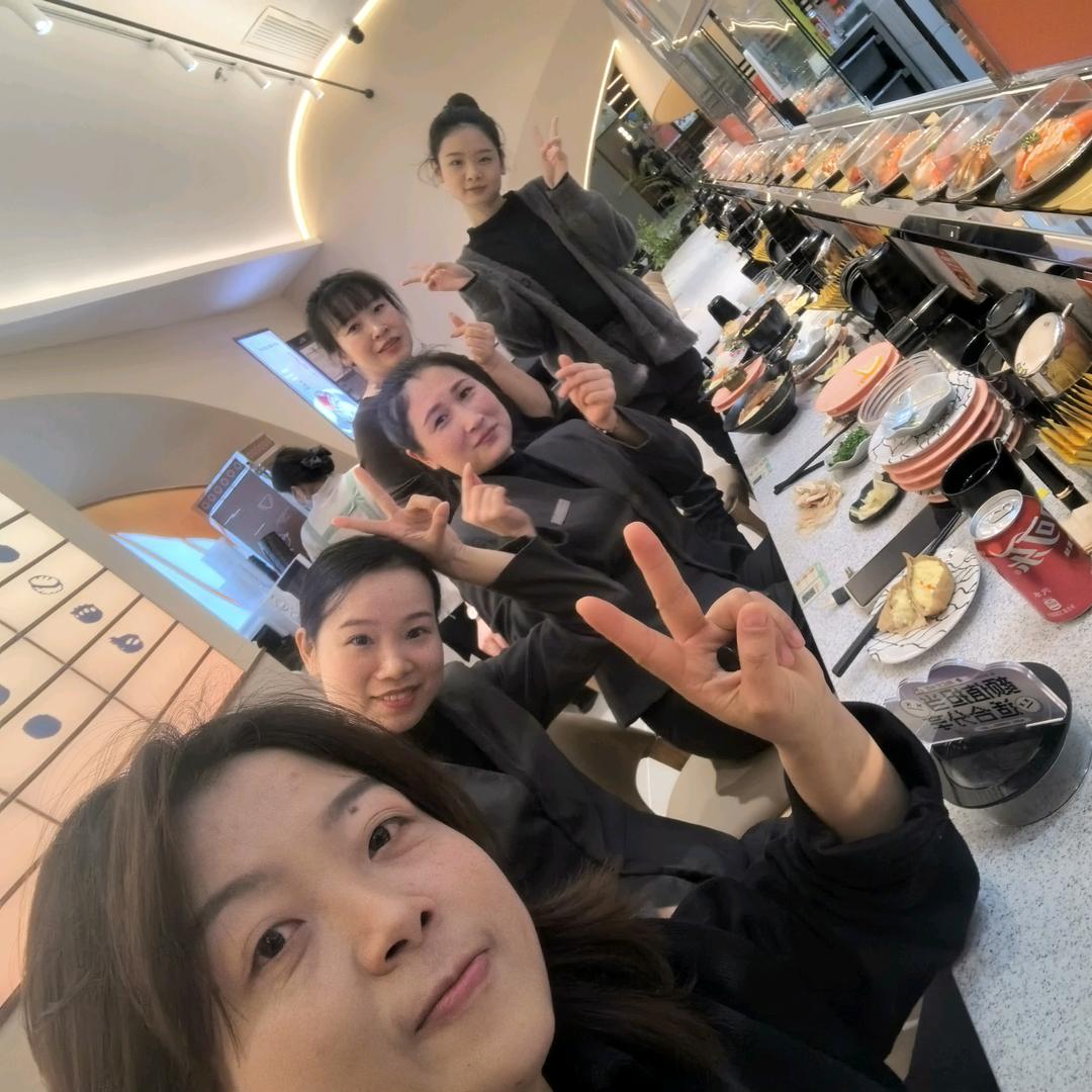 狂飙阿姨突然变得好萌丶🥕