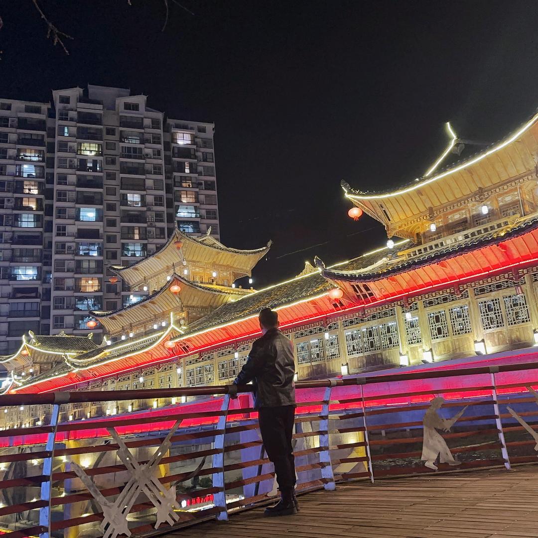 南昌凤舞九天周周