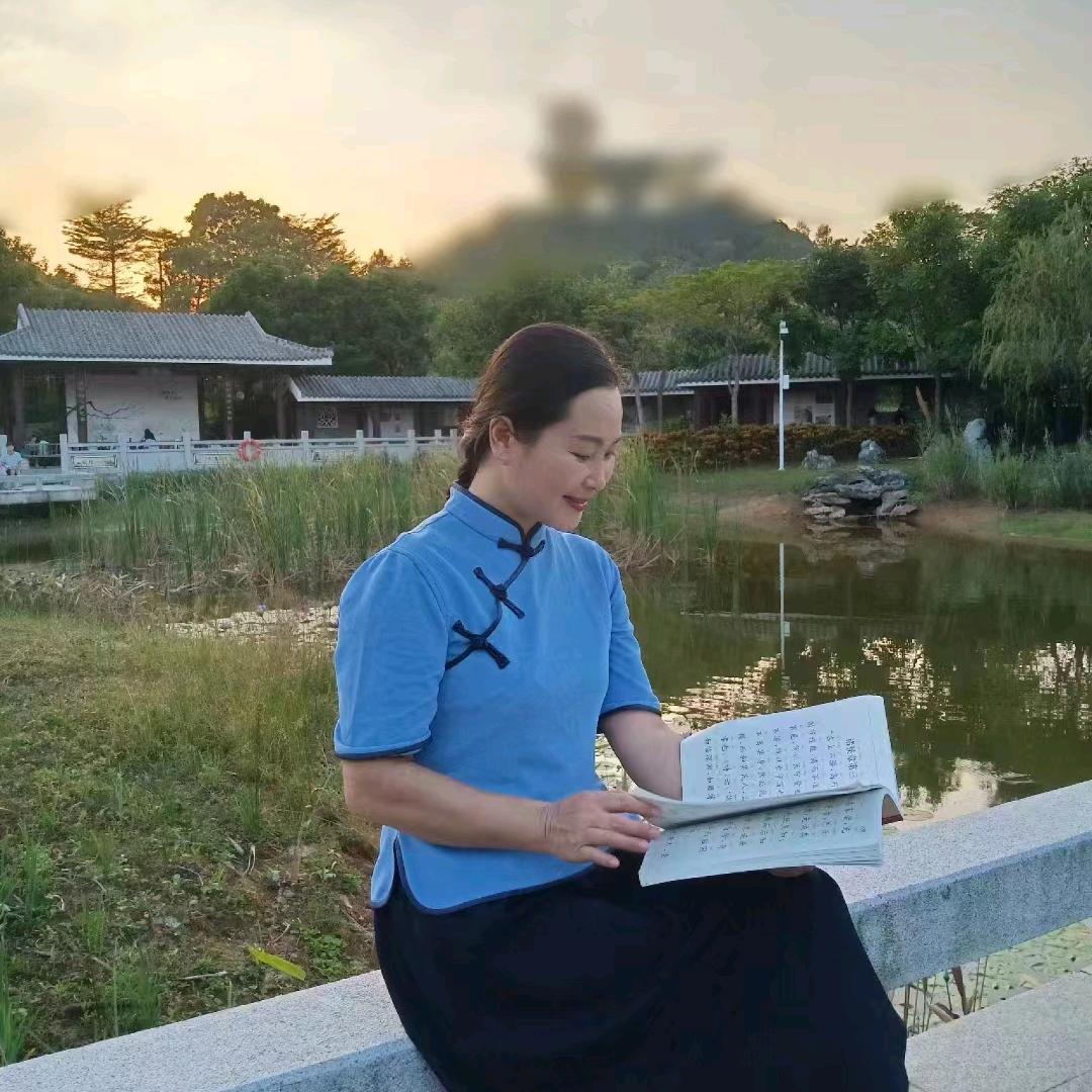 蓝魅聪（568）下午5点半开播