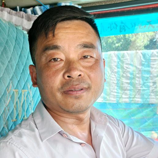 幸运卡车司机春哥