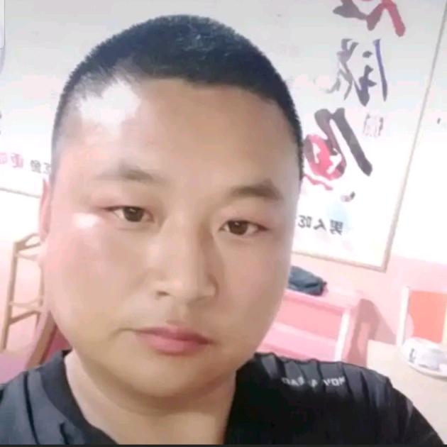 见友杜爱唱歌