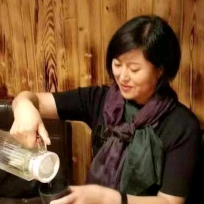 张波姐（凭海临风）