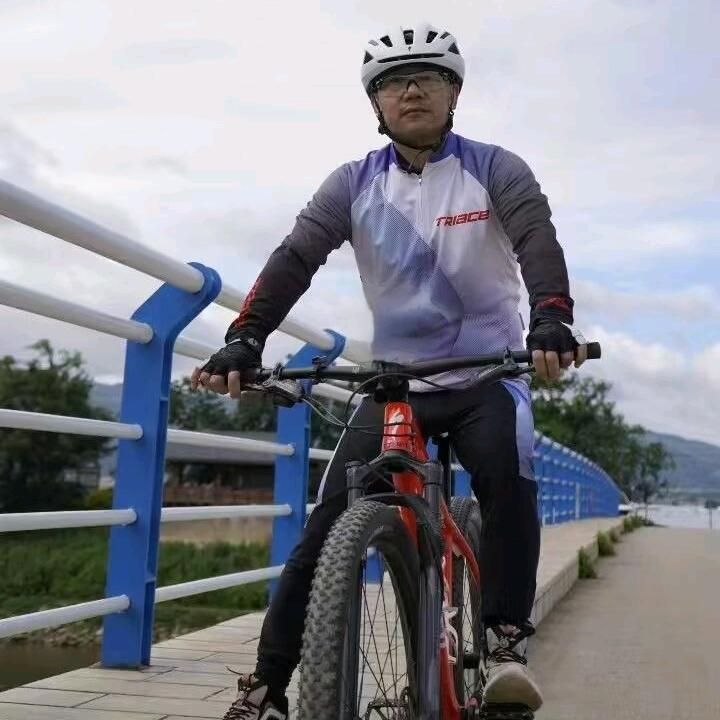 陆良县名丰车行