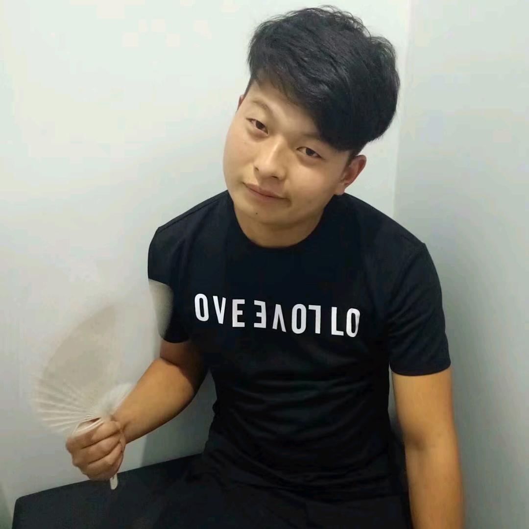 女人的王🥰