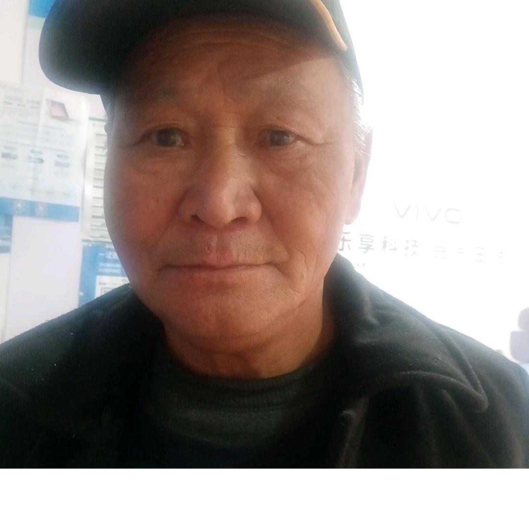 得心应手的黑球兽头像