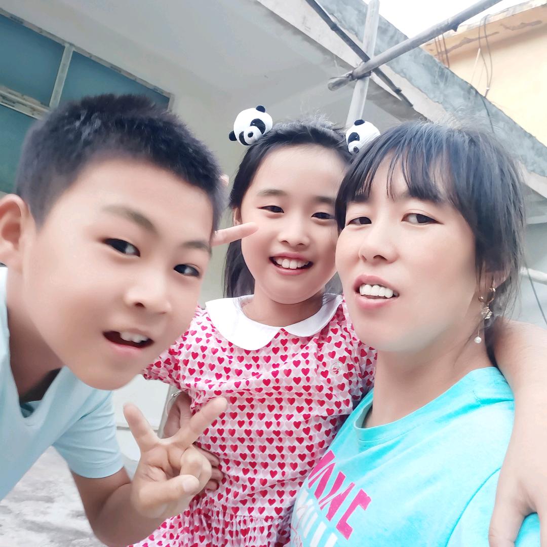 龙驹三楼大黄蜂服装城🎉