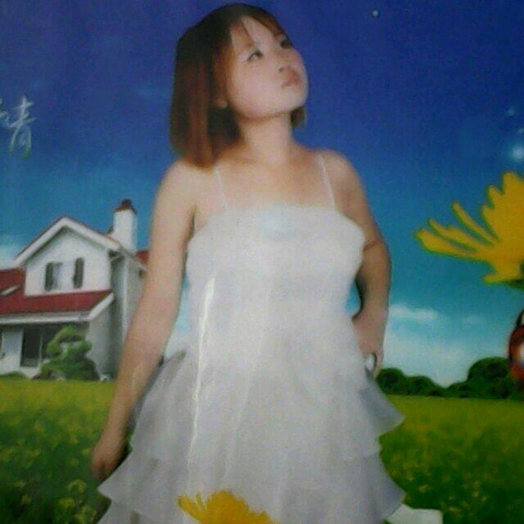 伪装的笑并不坚强