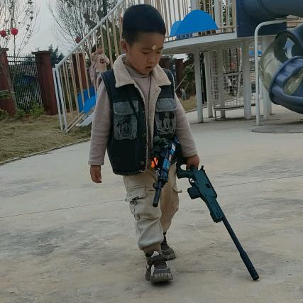 肖