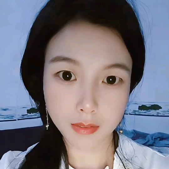 ㅤ  🦋（余生༽༂随心༽༃