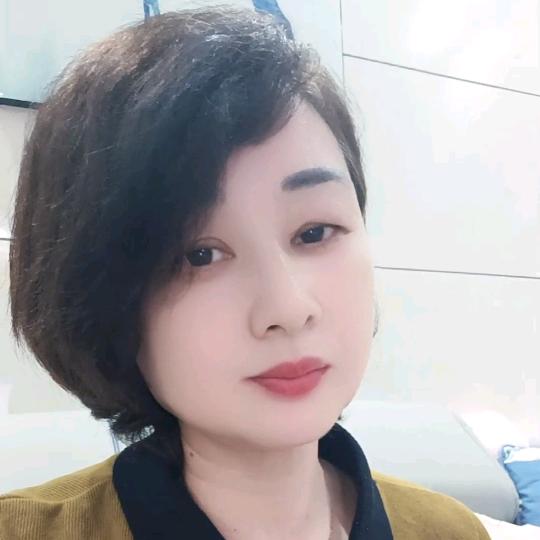 英子