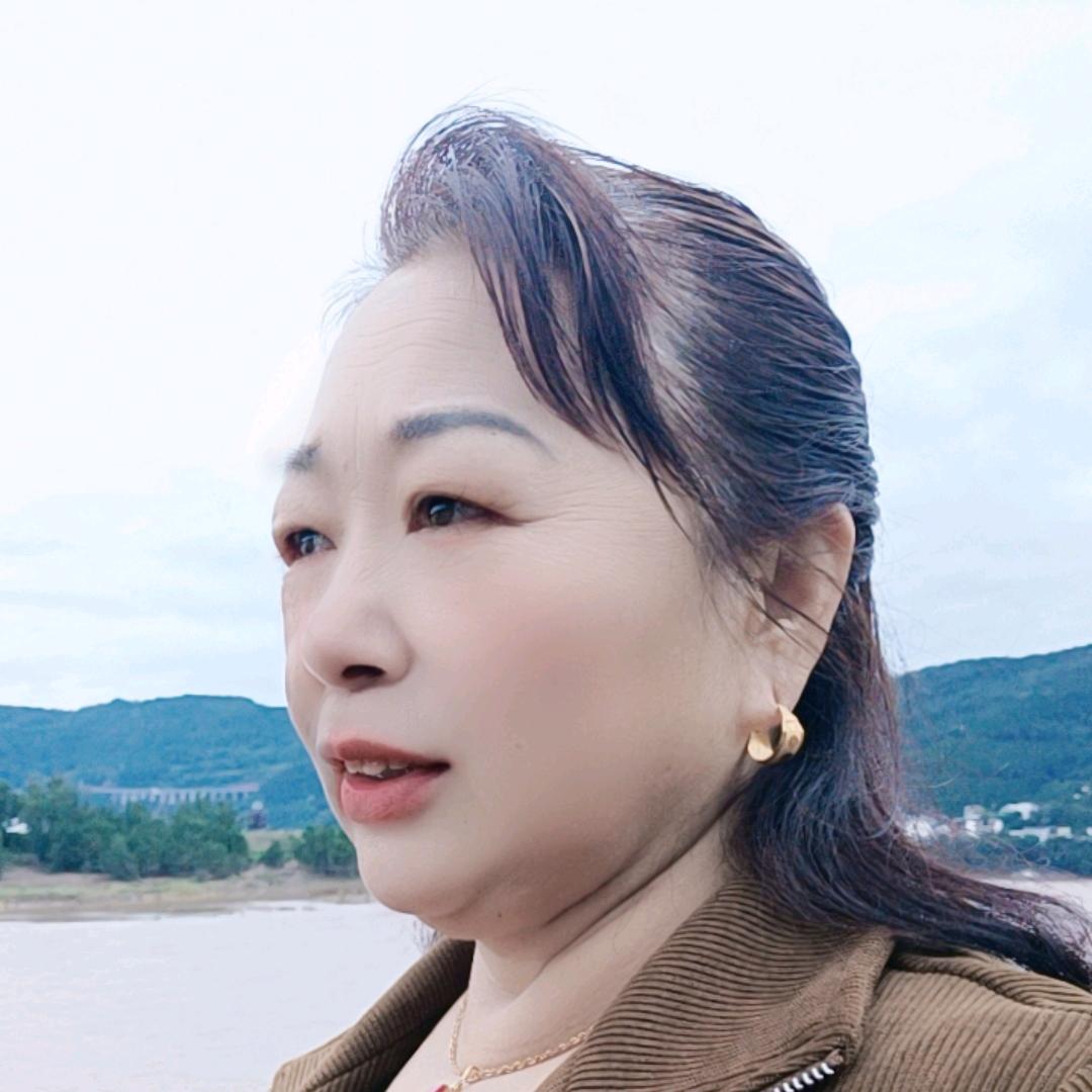 彬彬姐（六三年冬月兔）(拒绝秒赞)