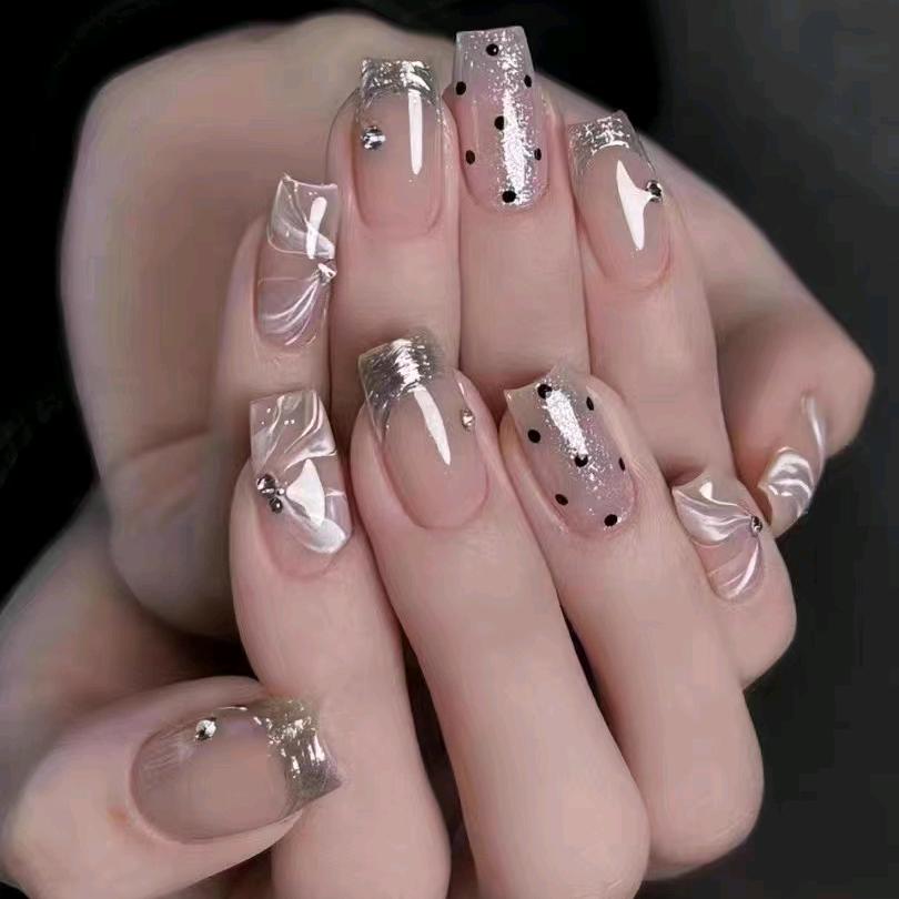 （遇见），美甲，美睫，鲜花，花车等