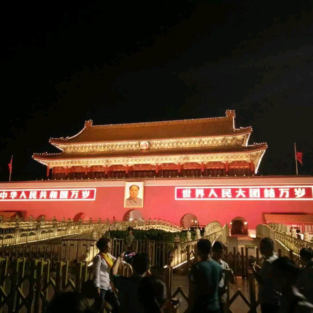 太空狼人