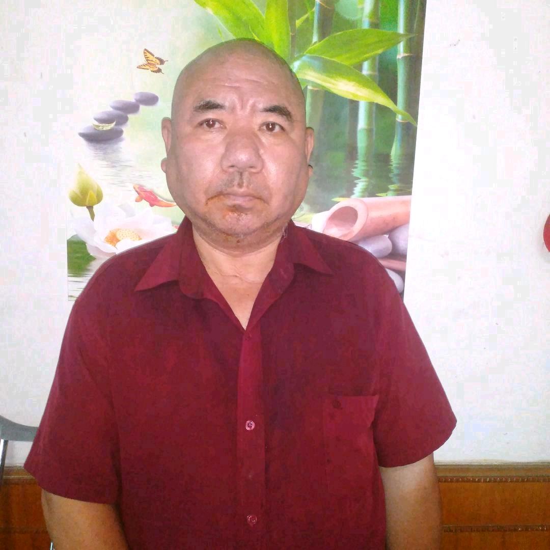半仙（有事问何三）