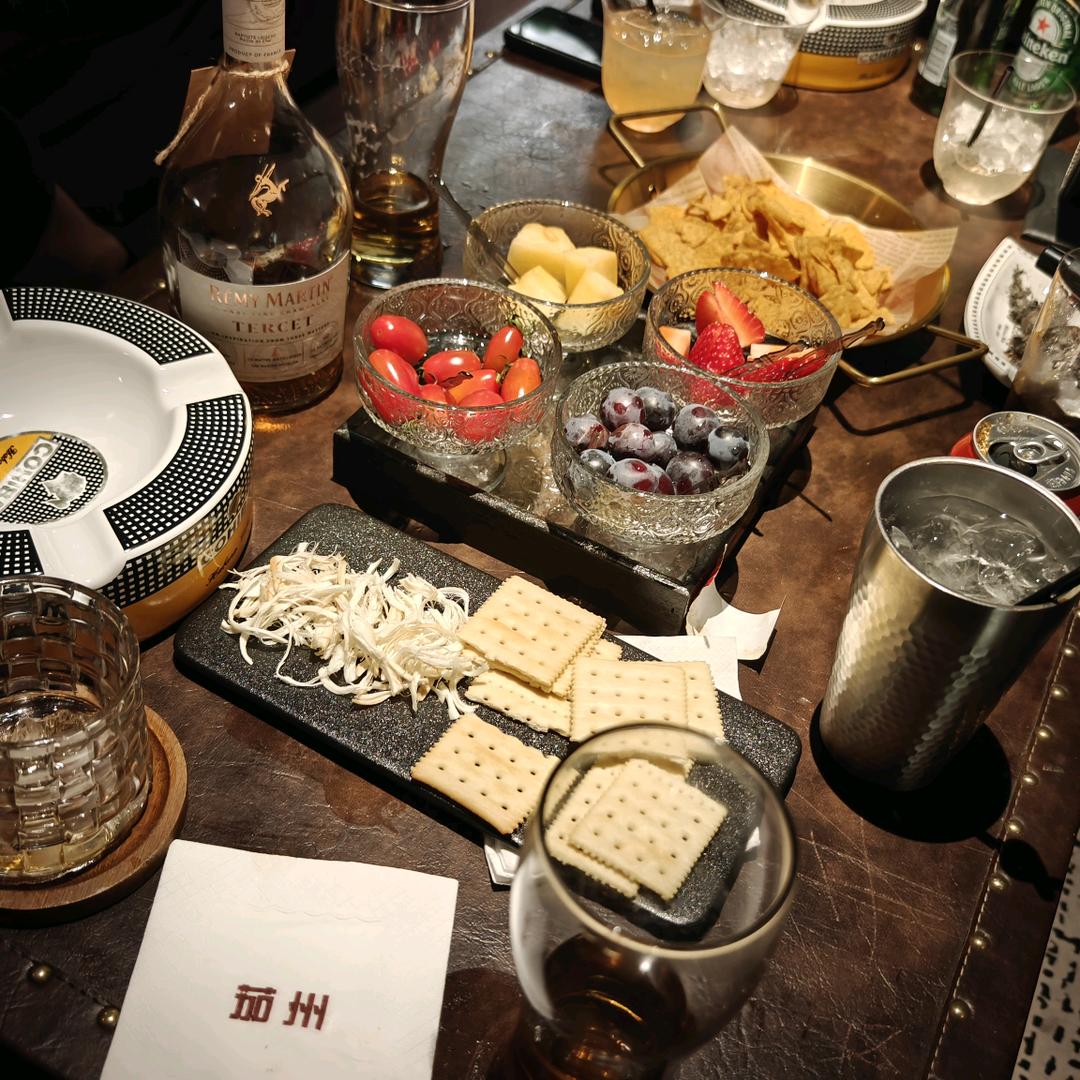 柒柒