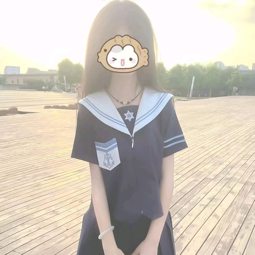 悸菡冉