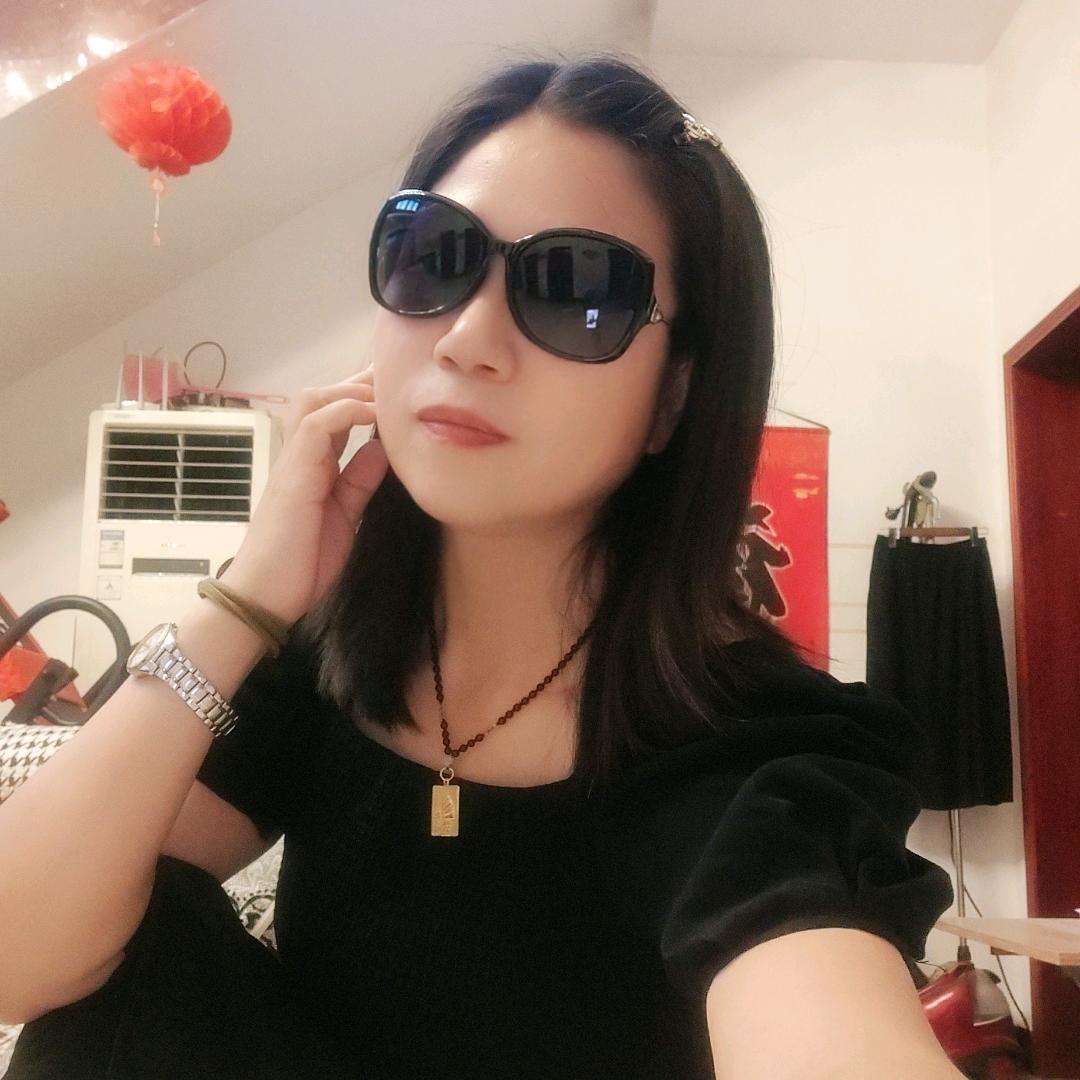 刘小小🎤下午2:10分开播(伤感情歌)