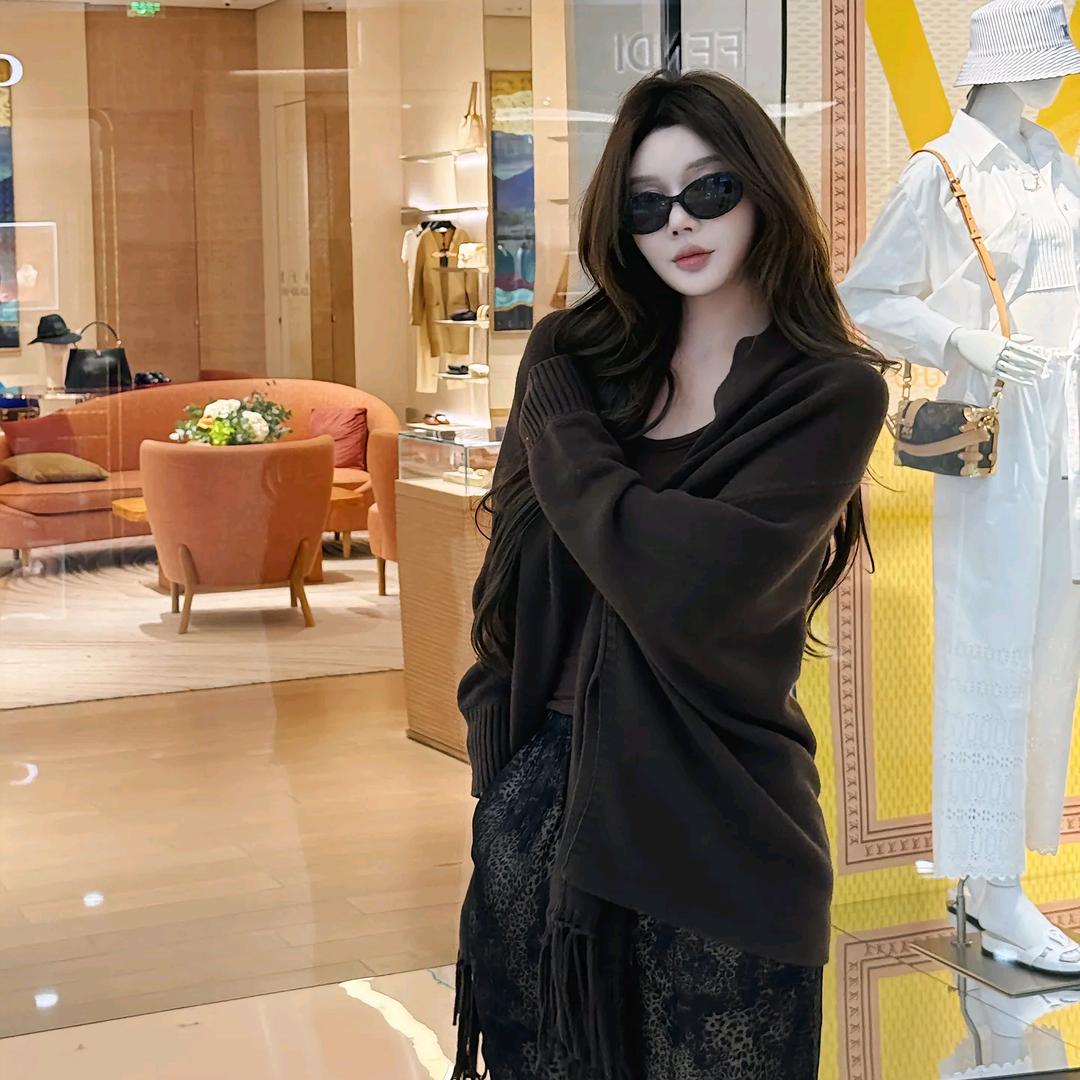 徐媛媛(穿搭优选)