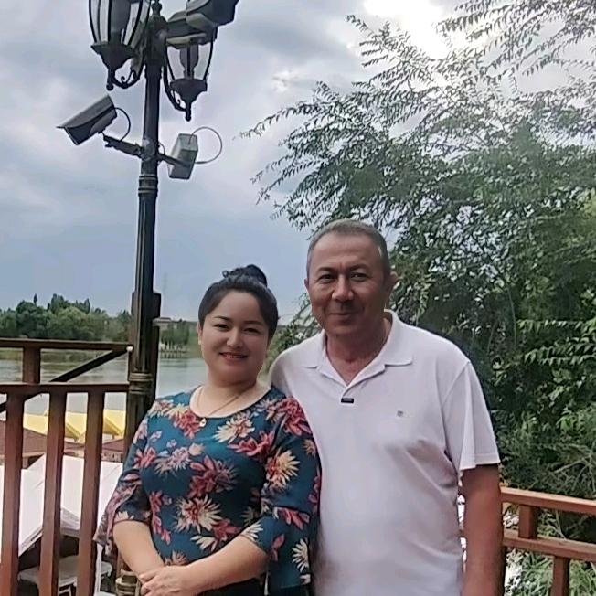 阿提古丽