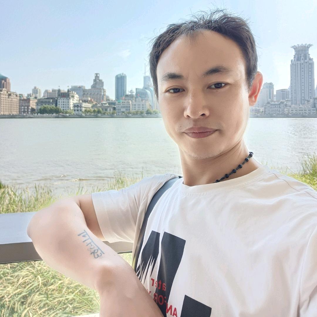 努力奋斗（阿盛）