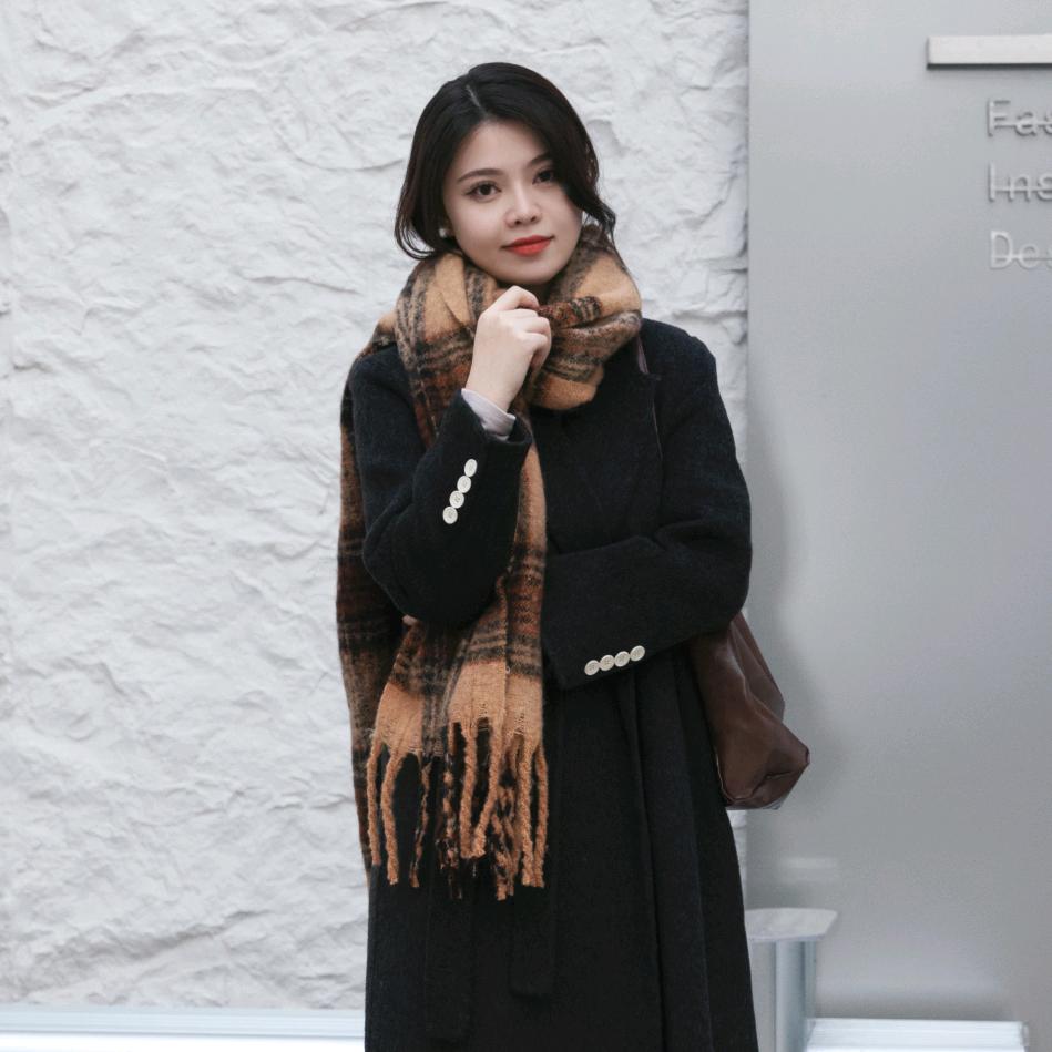 艾姆纺织羊毛大衣工厂店