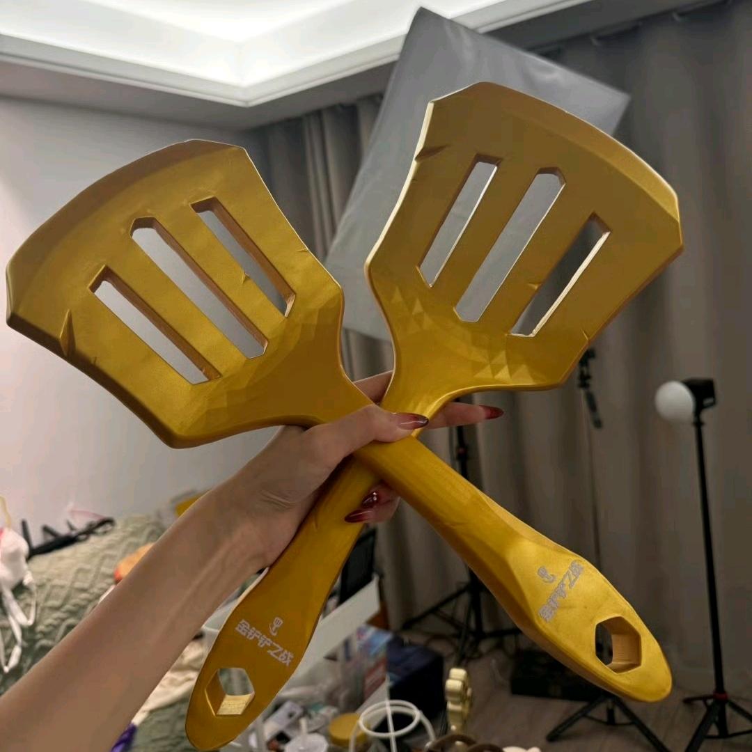 铲铲小白