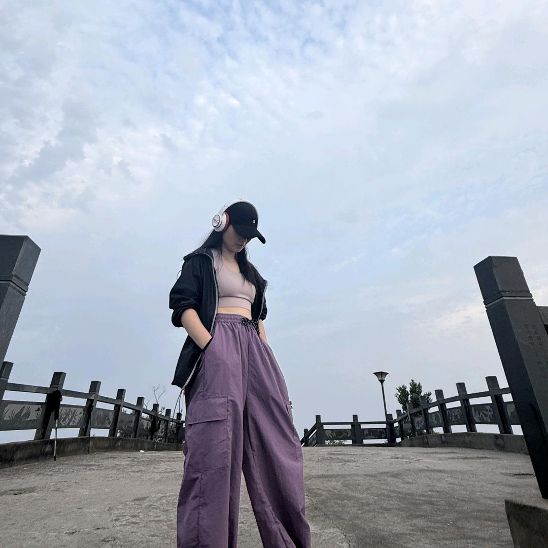 小钕人（户外）