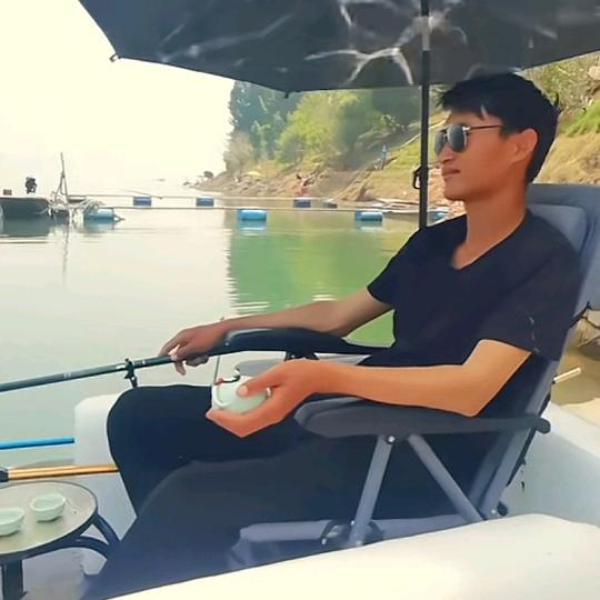 皮蛋钓鱼