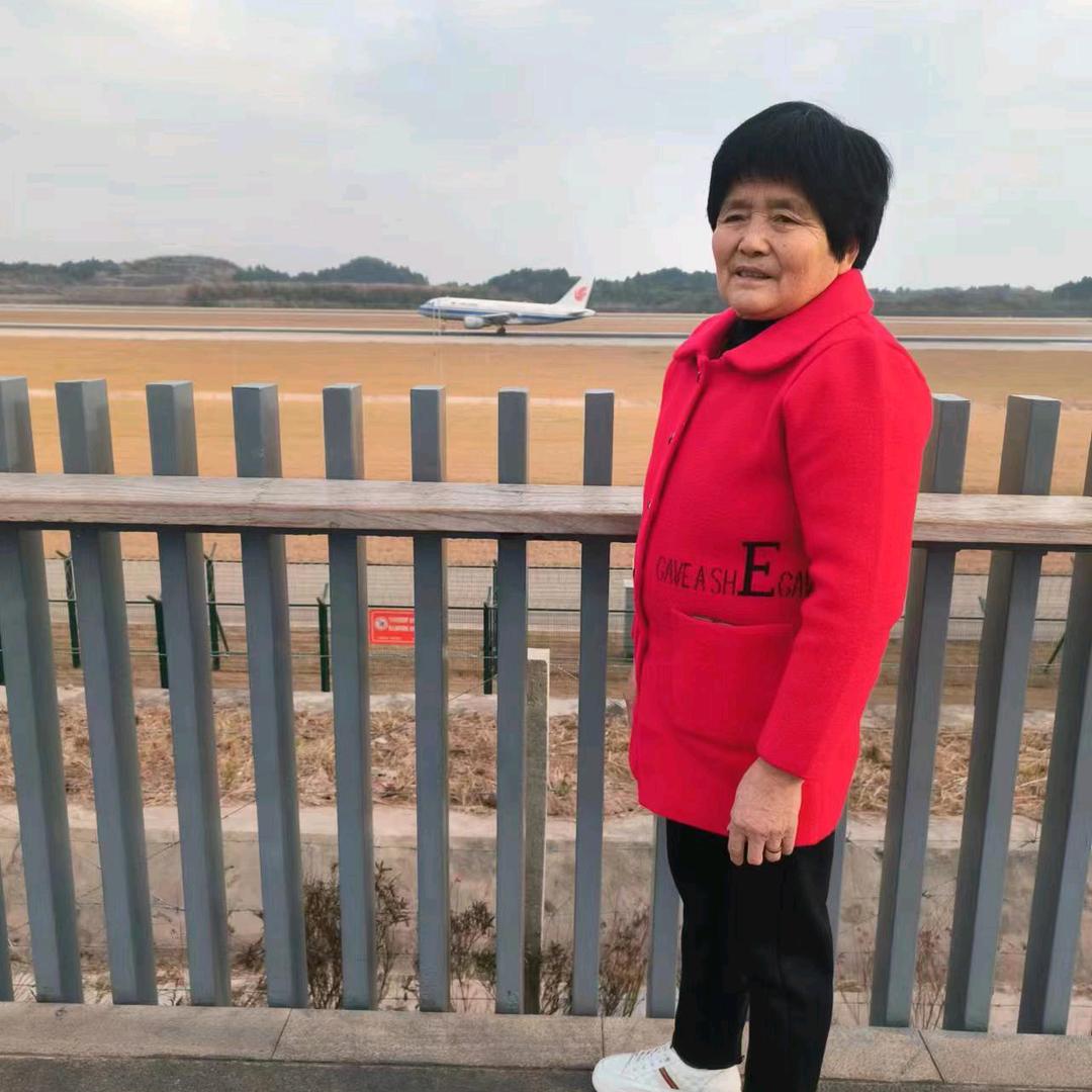 赵群华