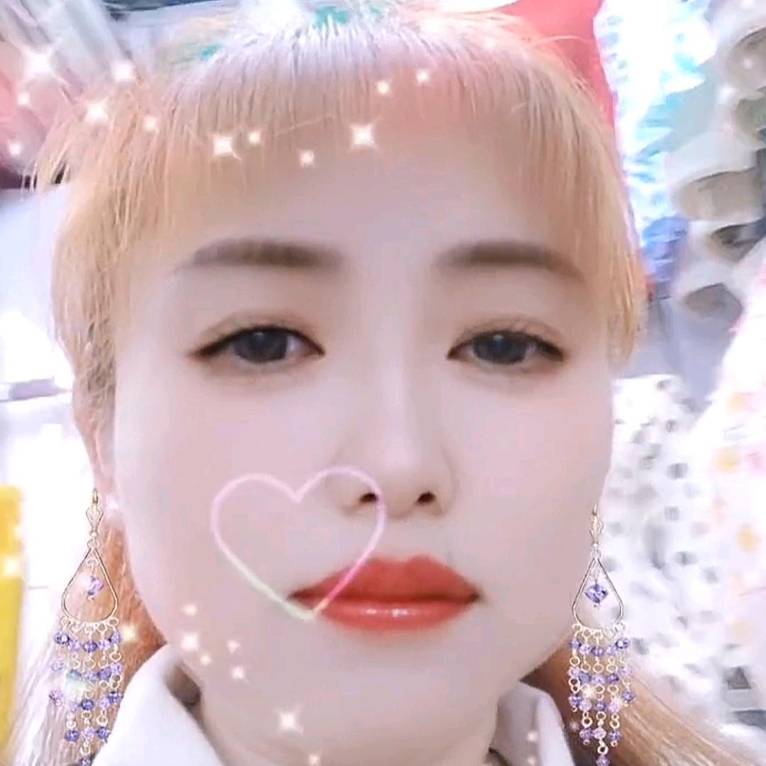 小英好物（晚上6点30分左右直播）