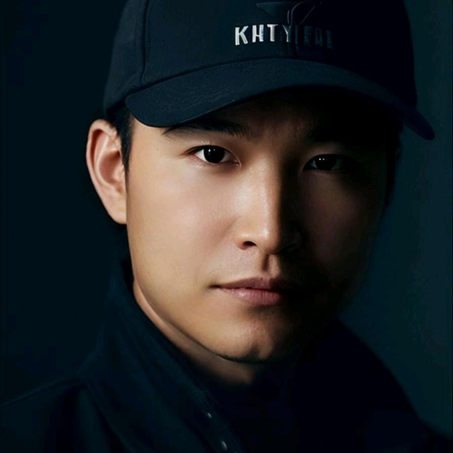 👊閑雲野鶴小强哥👊