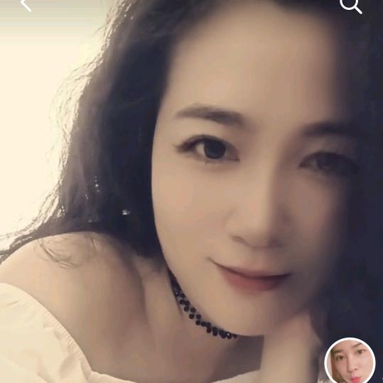 杨静