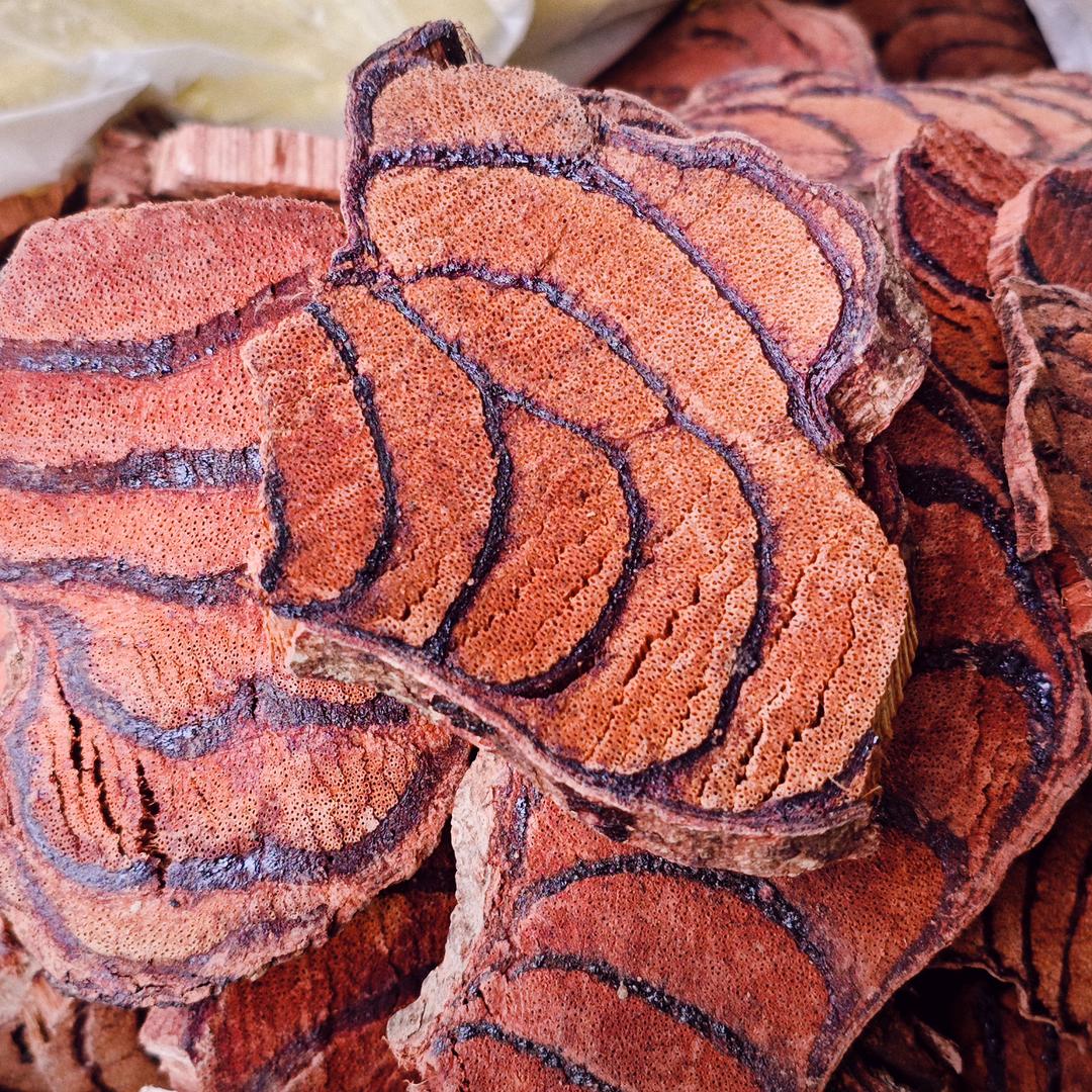 燕归来滋补养生店铺