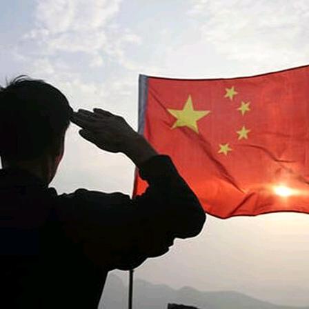 罗皓轩.