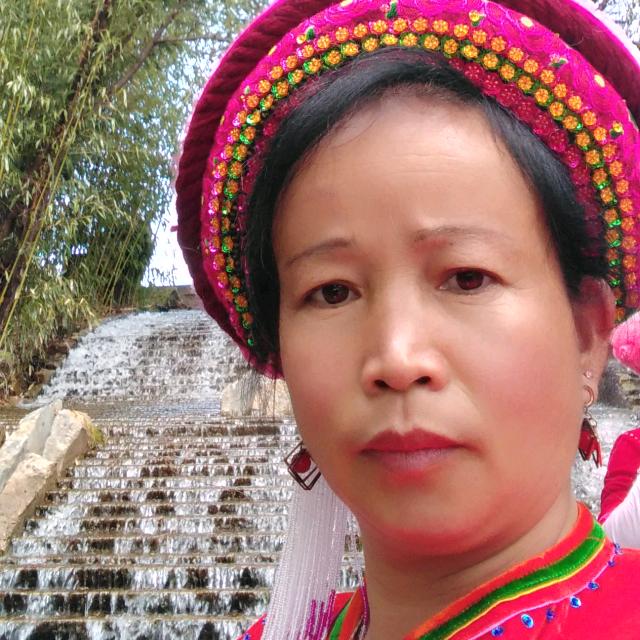 大理喜州和乐村绣花包