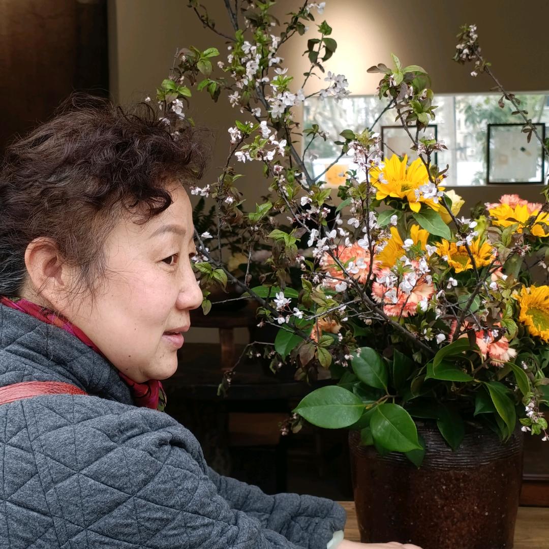 邻家阿婆在努力