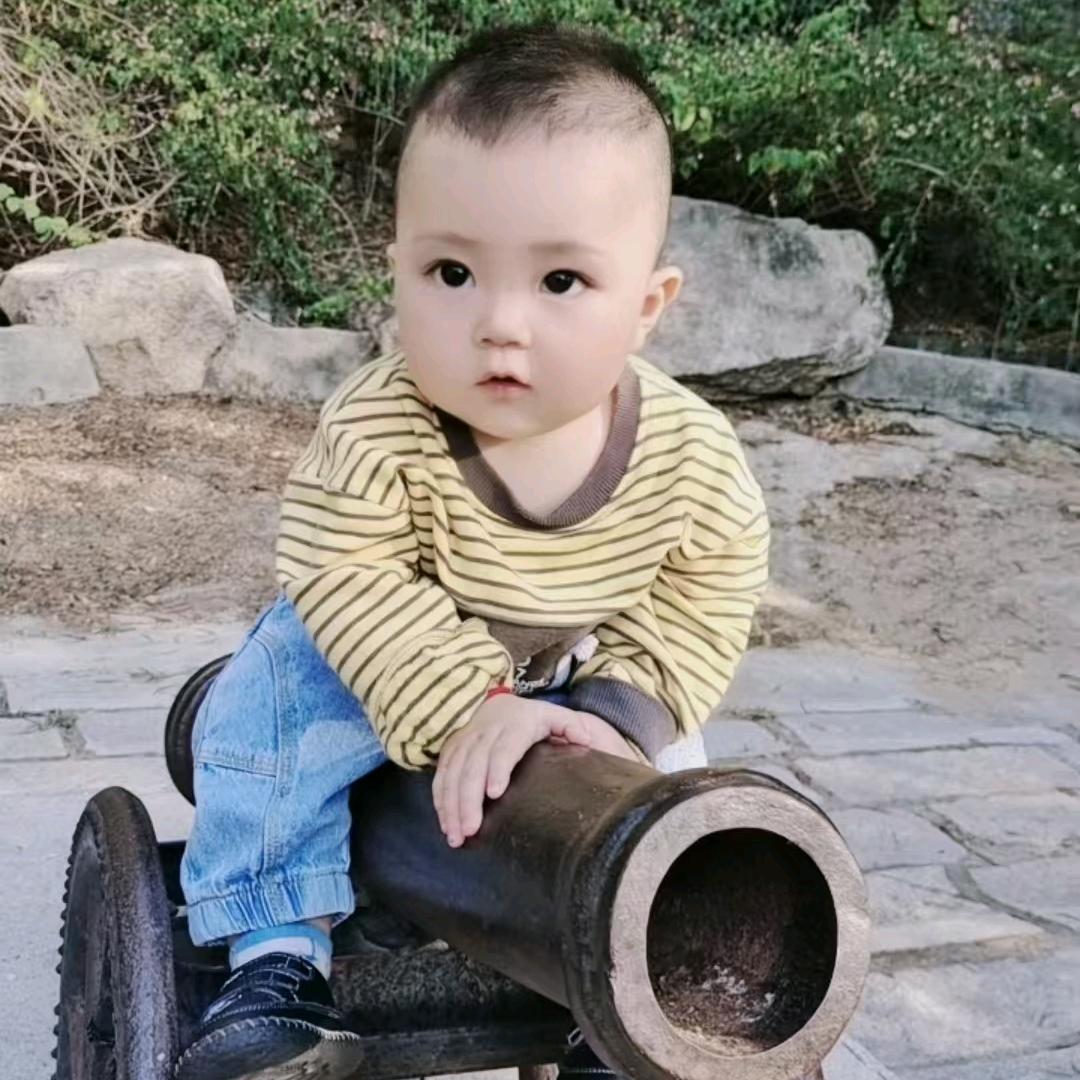 @无聊与晴天。