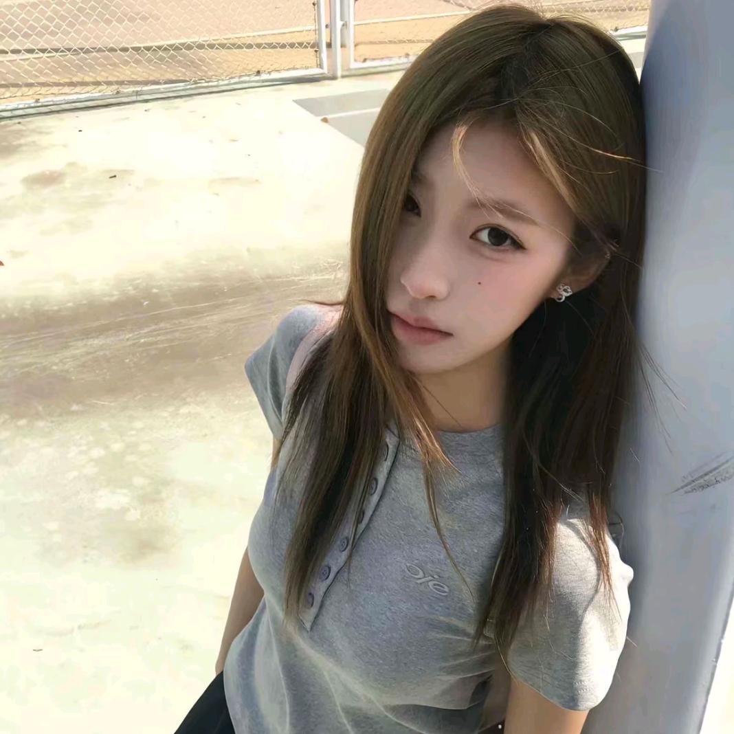 你头发乱了^