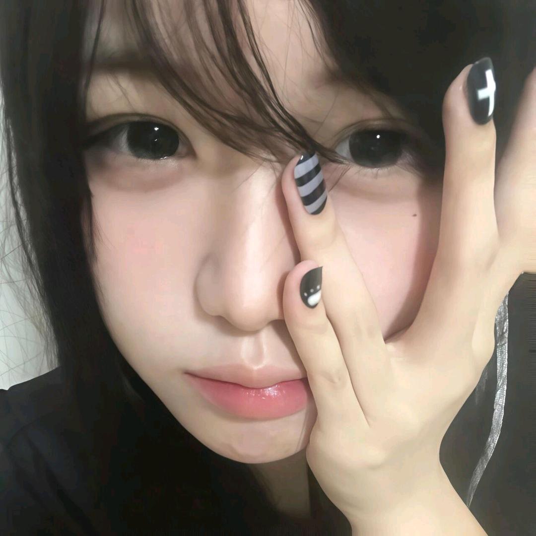 80岁悲郁少女