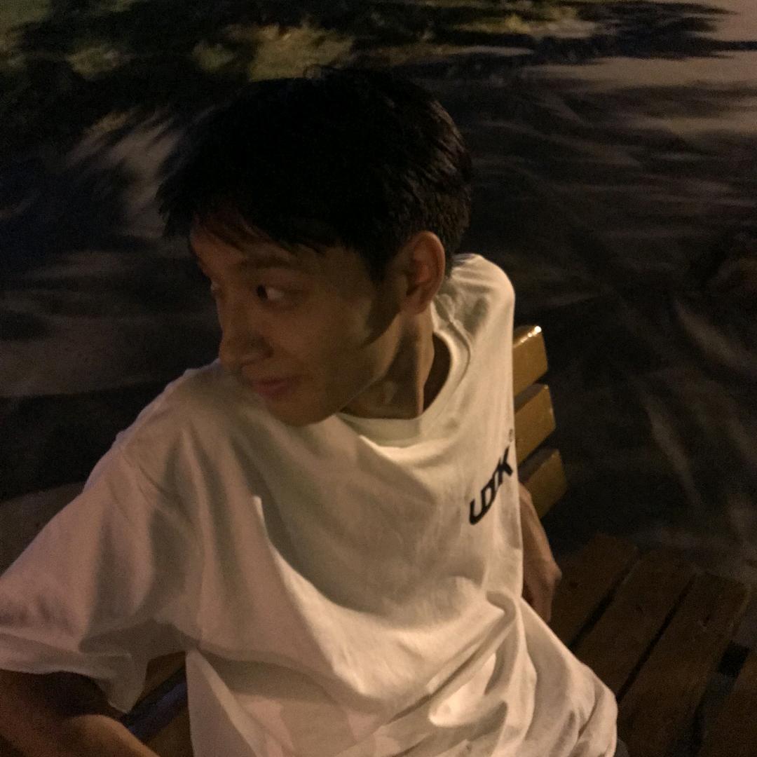 蘸晨翔朋友圈