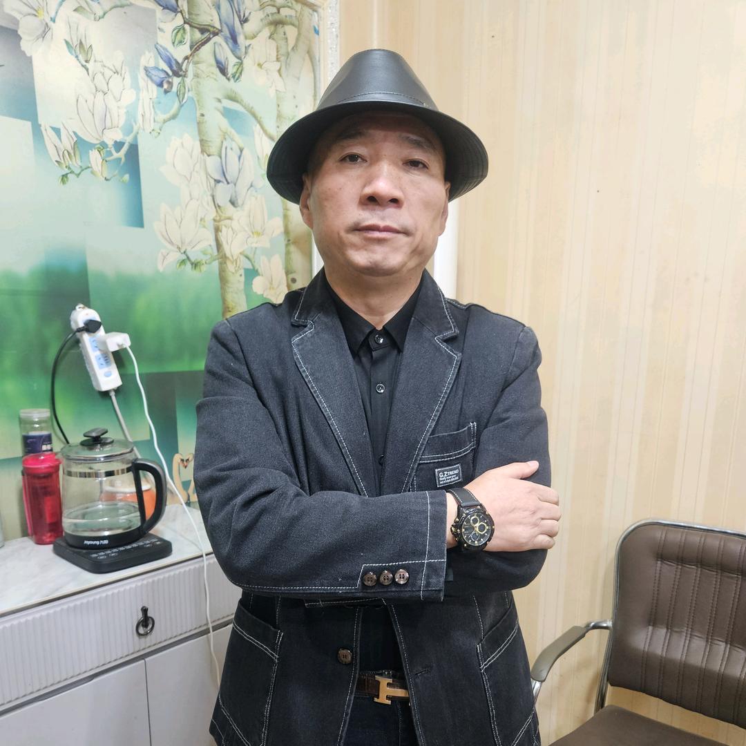 何大利《鄉情禮宾，纸扎，寿衣》