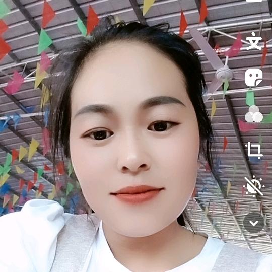 拥抱⭐⭐的🌙