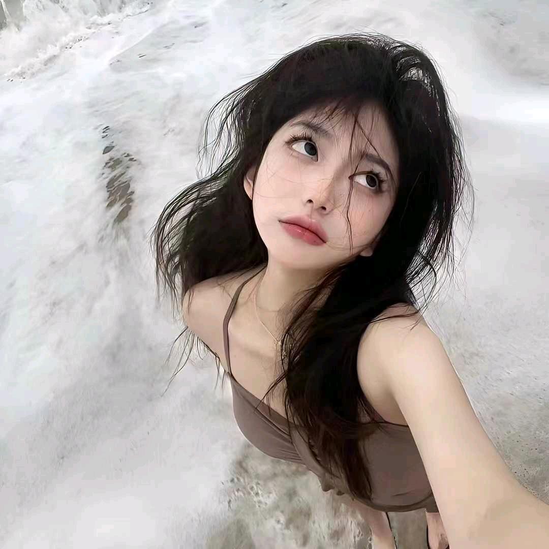 阿梓.