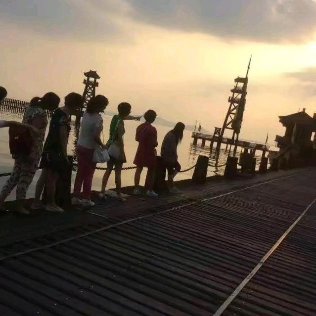💃浅淡欢笑❤️