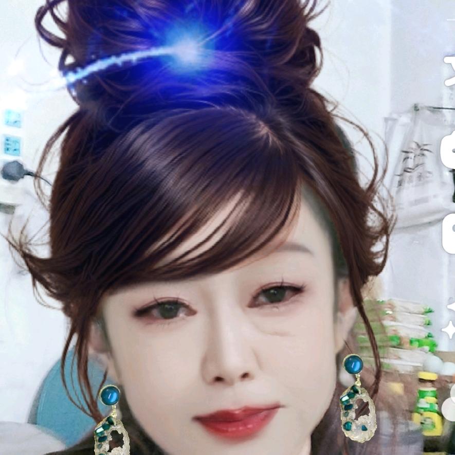 ｡°(°¯᷄◠¯᷅°)°｡好了不要闹猜猜