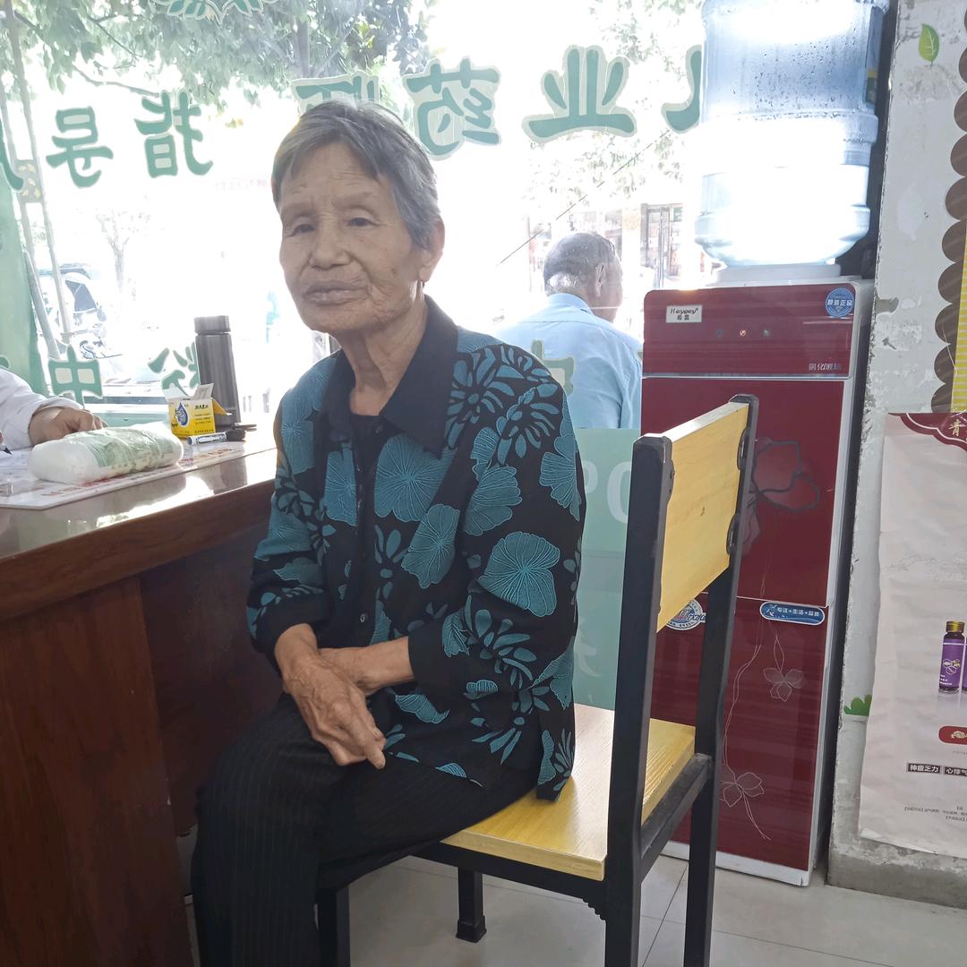百岁婆婆
