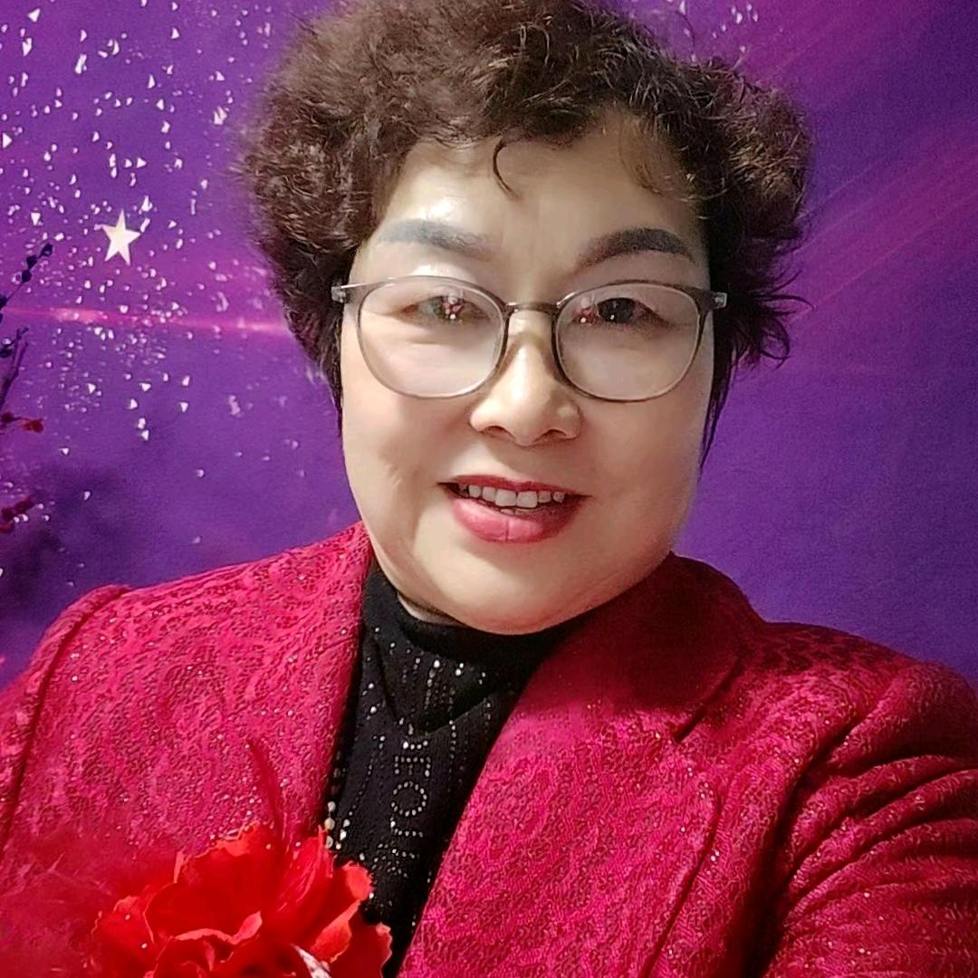 荣姐:唱歌开播号早上:8点26分直播